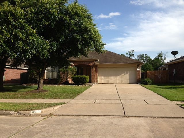 1st image of 3910 Cyril Dr