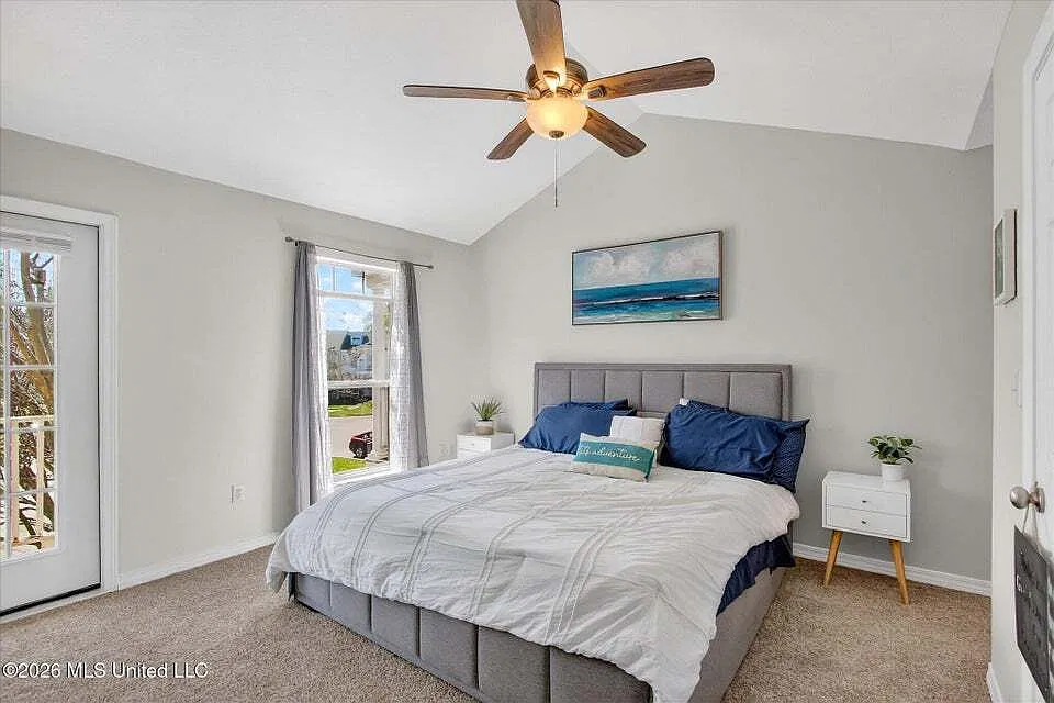 1283 Century Oaks Drive Unit B - B — Photo 4