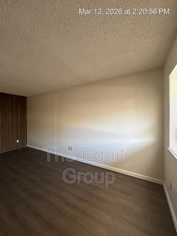 2 bed, 1.0 bath, $1,250 — Photo 3