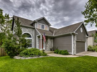 2173 W Ferrel Dr, Olathe, KS 66061