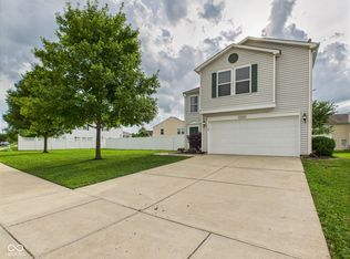8193 S Firefly Dr, Pendleton, IN 46064