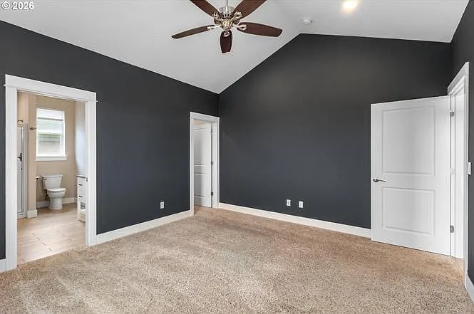 110 Flangas Ave — Photo 8