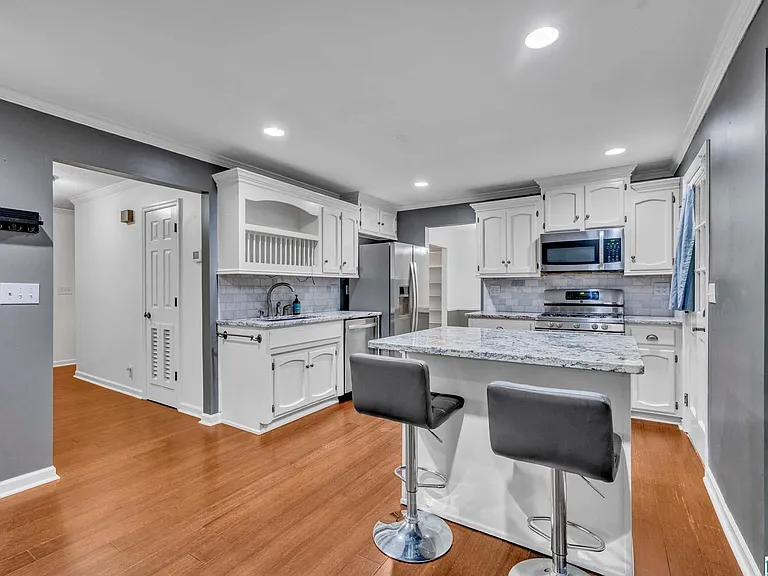5501 Heath Row Dr — Photo 17