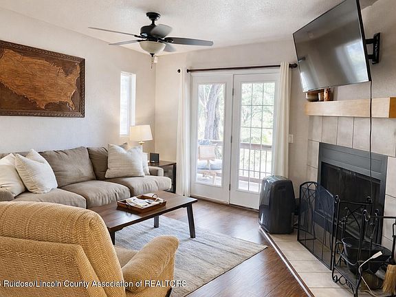 2nd image of 609 Wingfield St Unit 7