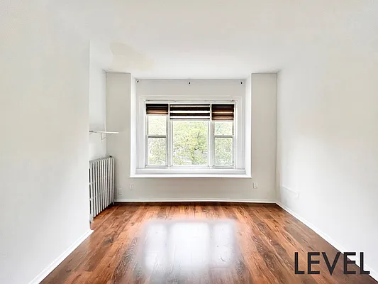 Rented by Level Group | media 7
