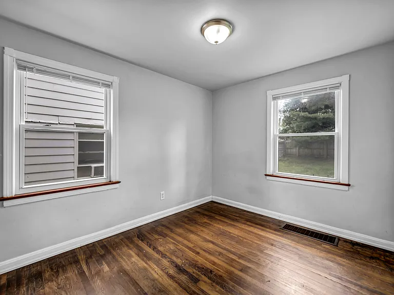 5505 South Blvd — Photo 17