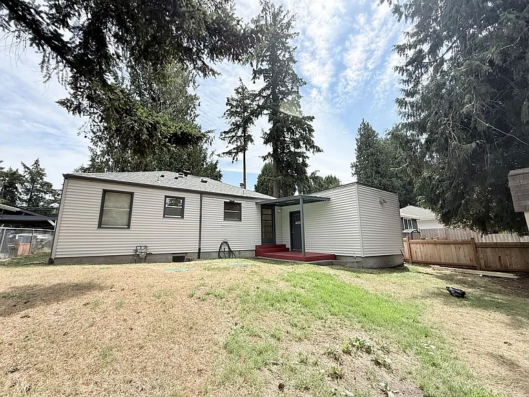 4534 The Cedars — Photo 16