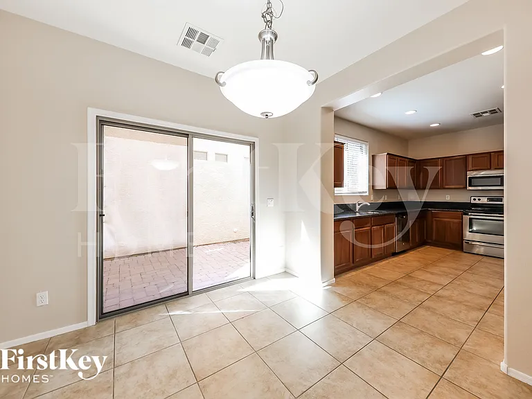 25942 N 54th Ave — Photo 4