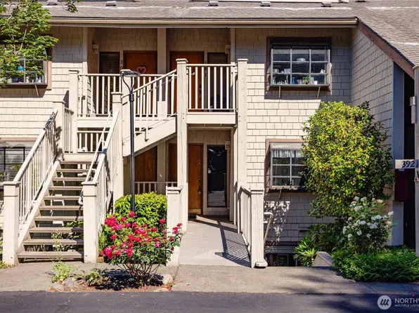 3921 108th Avenue NE #201A, Bellevue, WA 98004