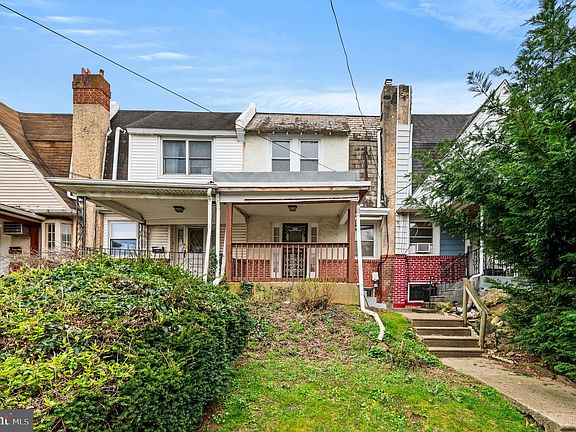 2nd image of 192 E Essex Ave
