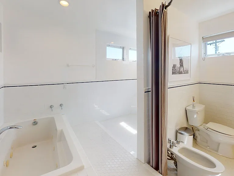 1410 Pacific Ave — Photo 38