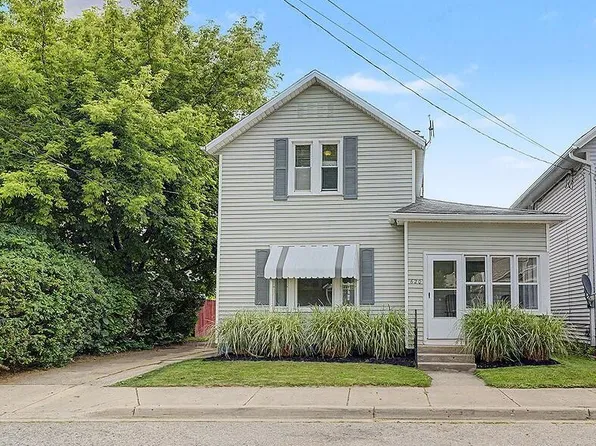 620 Davis Ave NW, Grand Rapids, MI 49504