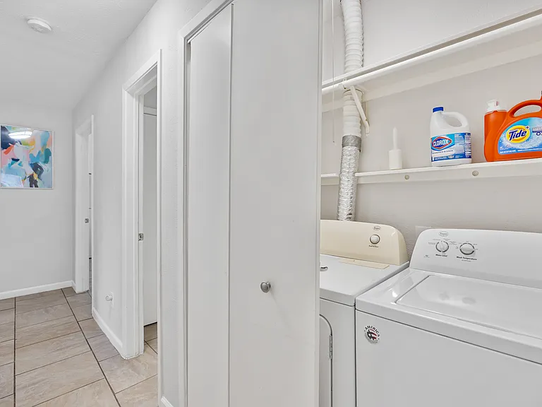 2025 Japonica Ln — Photo 6