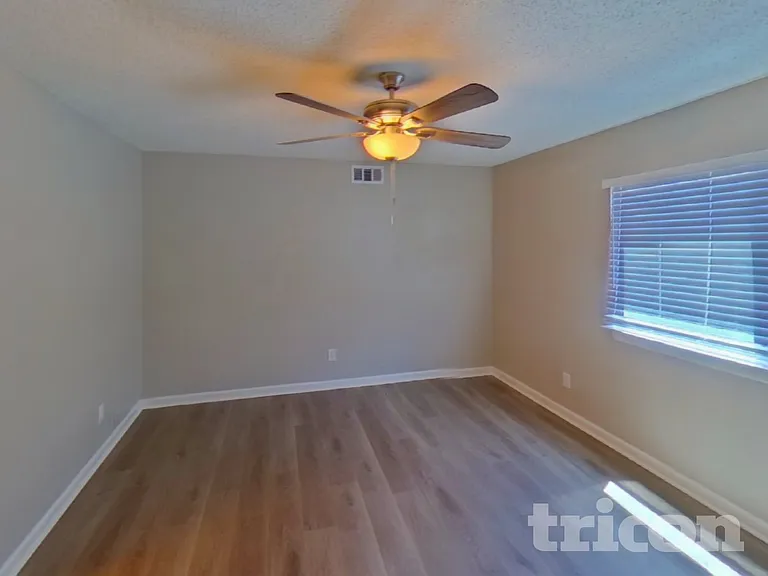 2908 Lemmontree Ln — Photo 6