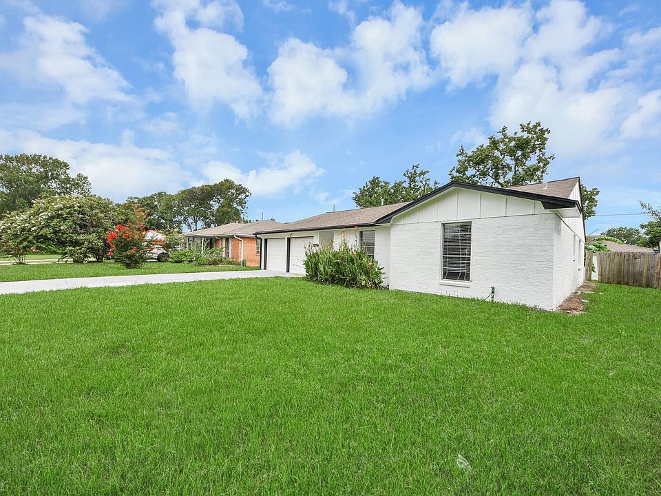 1st image of 212 Harold Ln