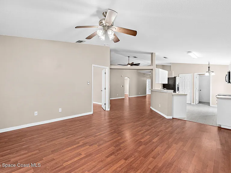 2467 Deercroft Dr — Photo 20