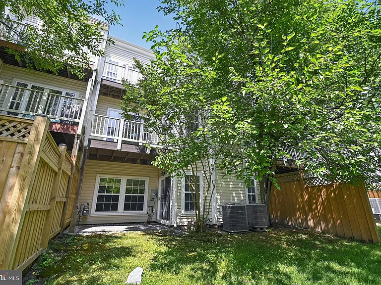 43278 Sunderleigh Sq — Photo 40