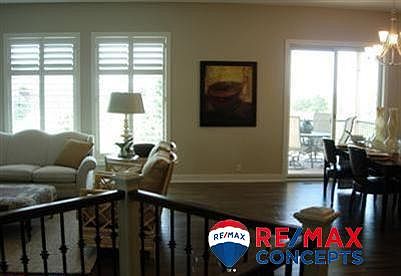 4th image of 9335 Ravenwood Ave