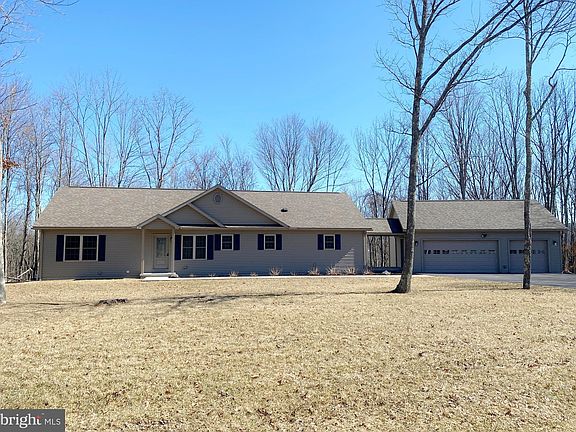 2nd image of 329 Oakwood Dr