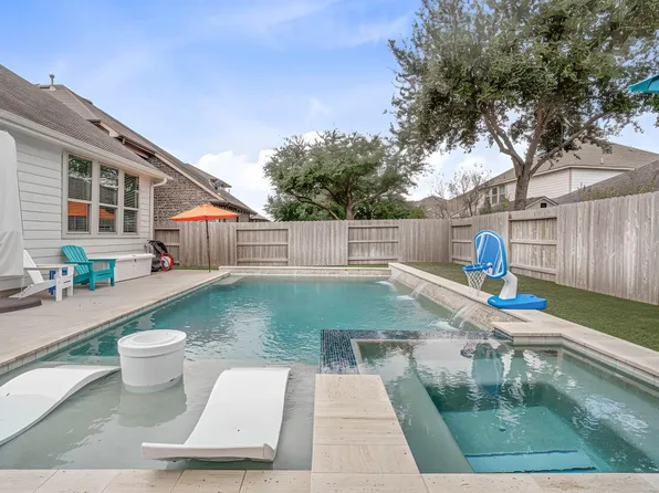 28734 Mayes Bluff Dr, Katy, TX 77494