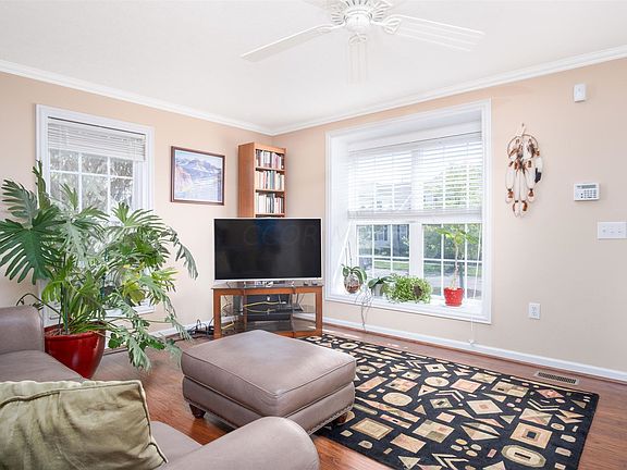 4th image of 5169 Horseshoe Falls Dr #9-9-9