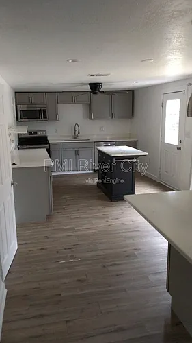 8136 Siskin Ave Photo 1
