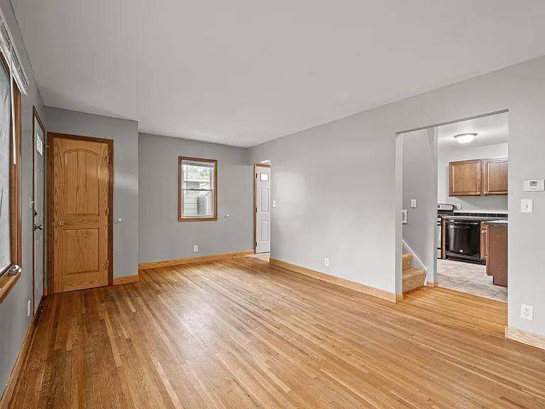 1711 Rose Pl — Photo 10