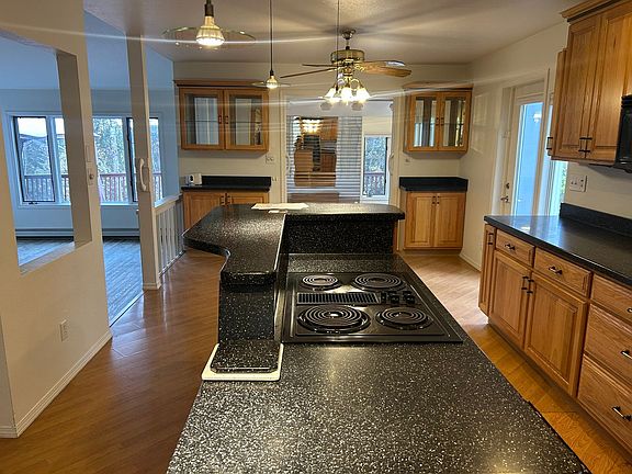 2nd image of 400 Crestmont Dr