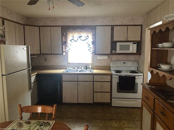 4th image of 339 Flamingo St