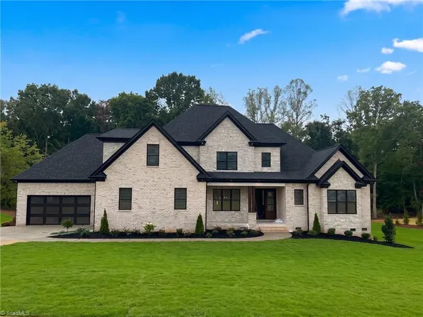 7603 Pemberley Dr, Oak Ridge, NC 27310
