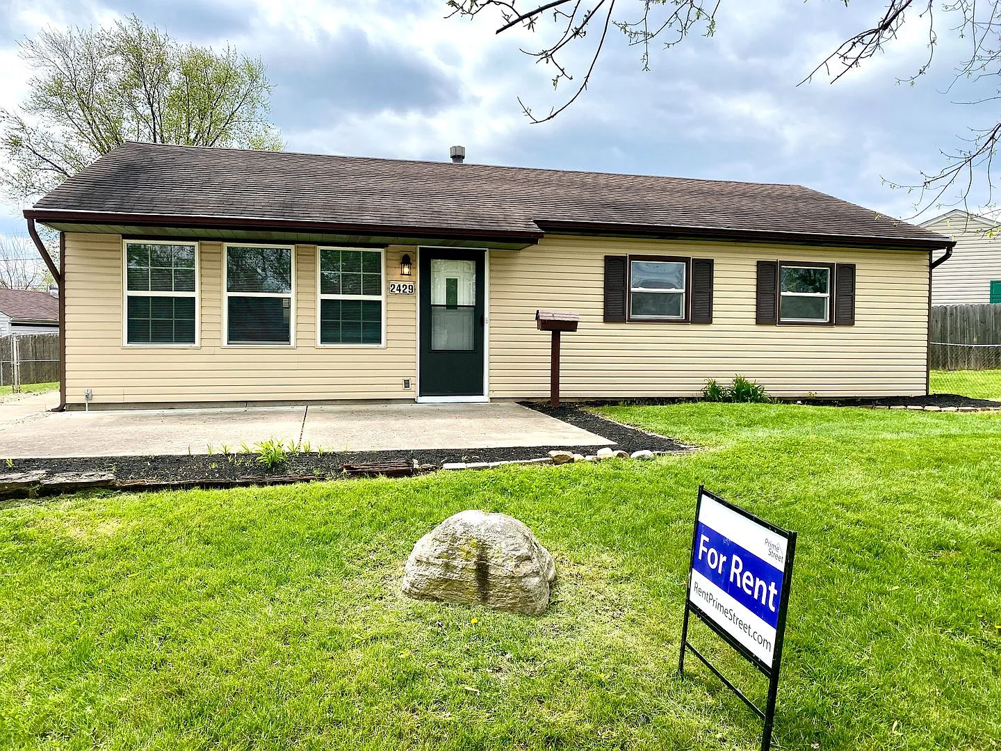 2429 Bellfield St., 3 bedroom 2 bath, Kettering Schools — Photo 2