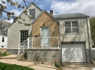 1007 S 55th St, Omaha, NE 68106