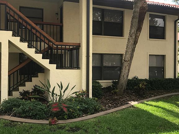 2nd image of 414 Hammock Pine Blvd #414