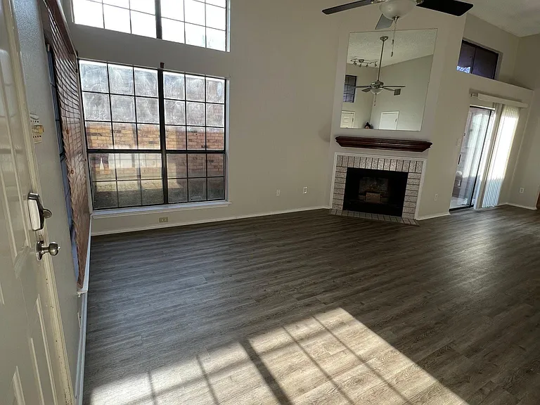 Main entrance to living room
