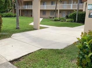 2340 W 74th St APT 103, Hialeah, FL 33016