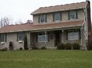 239 Forge Rd, Womelsdorf, PA 19567