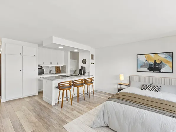 1778 Ala Moana Blvd APT 3905, Honolulu, HI 96815