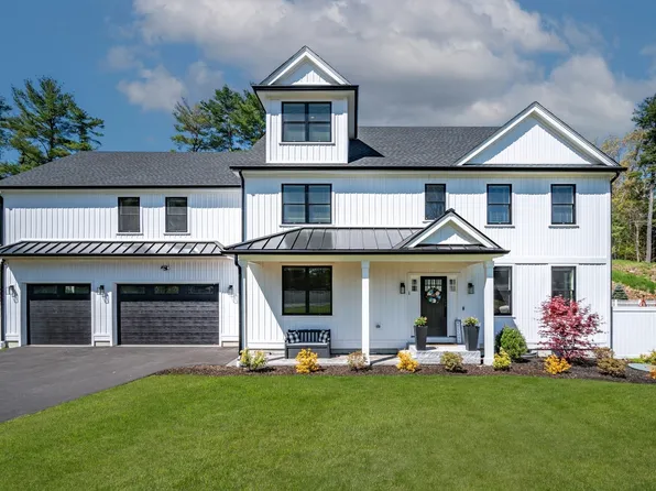 1 Lincoln Ct, Medfield, MA 02052