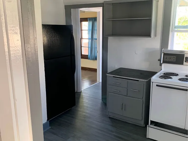 2409 Elliott Dr — Photo 5