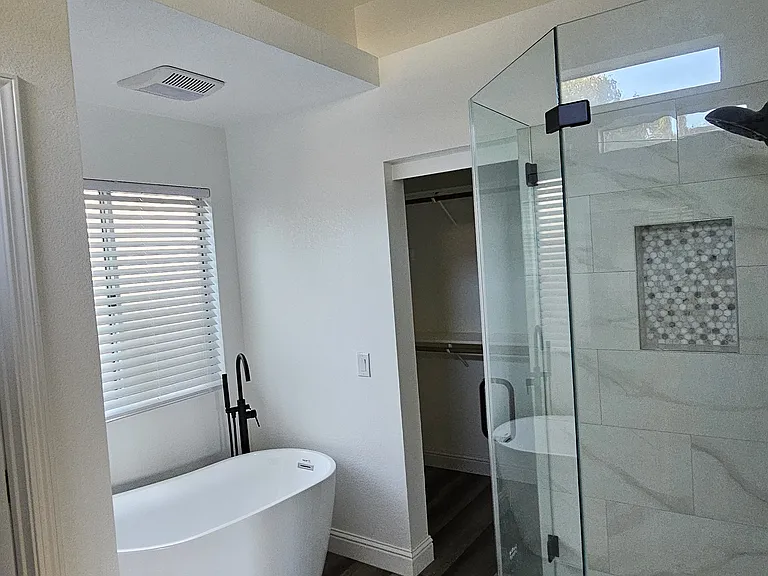 8409 Thornbury Dr — Photo 12