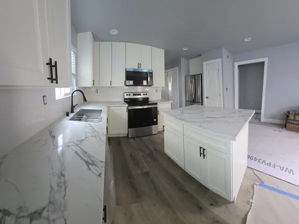 7824 Brighton Ave #A, Los Angeles, CA 90047