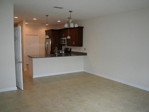 4th image of 11274 Estancia Villa Cir #806