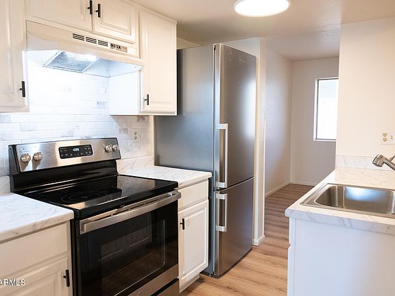 3rd image of 12123 W BELL Road #219