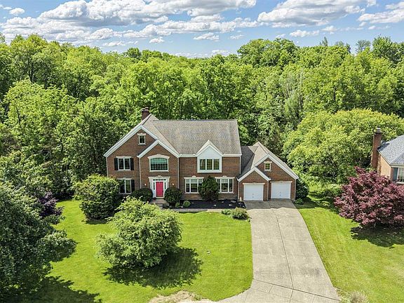 3rd image of 9177 Pinewood Dr