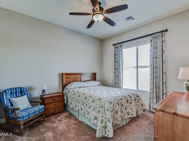 2364 E Susan Dr — Photo 11
