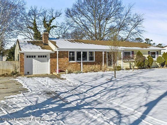 4th image of 1035 Fairview Drive