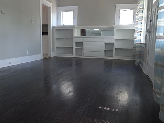 4th image of 423 E E St