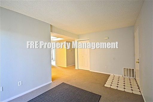 4th image of 1070 E Quail Dr