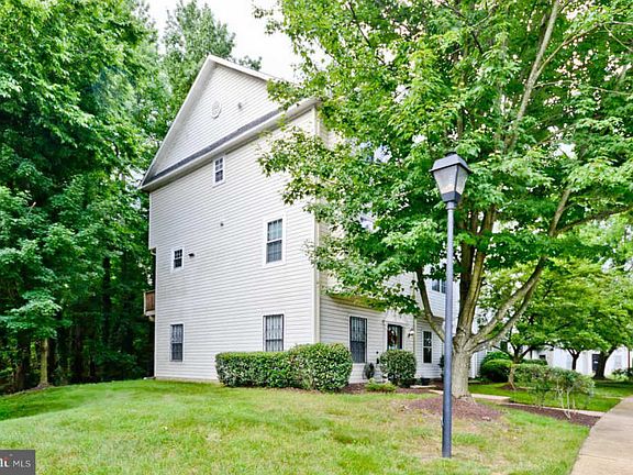 2nd image of 7159 Mahogany Dr #4