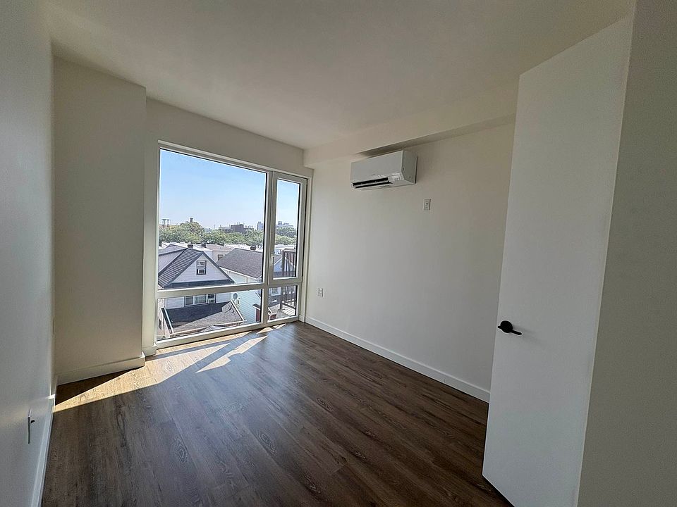 1st image of 95-08 147th Pl #408